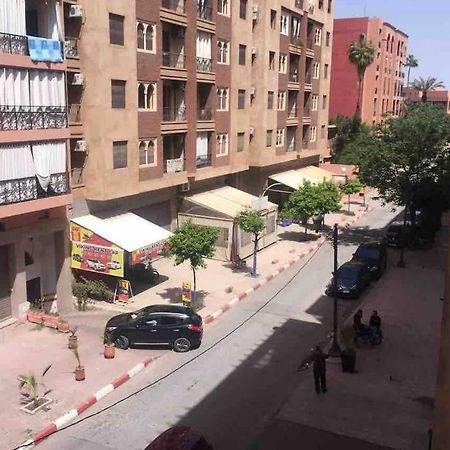Appartement Tout Confort Avec Possibilite Transport Aeroport Marraquexe Exterior foto