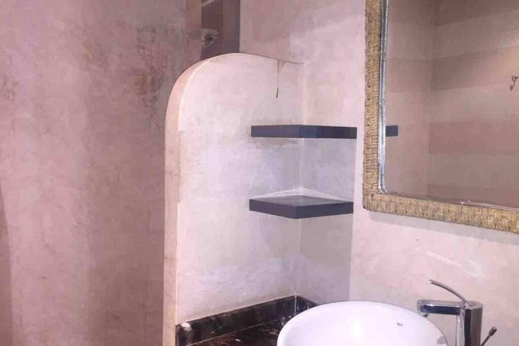 Appartement Tout Confort Avec Possibilite Transport Aeroport Marraquexe Exterior foto