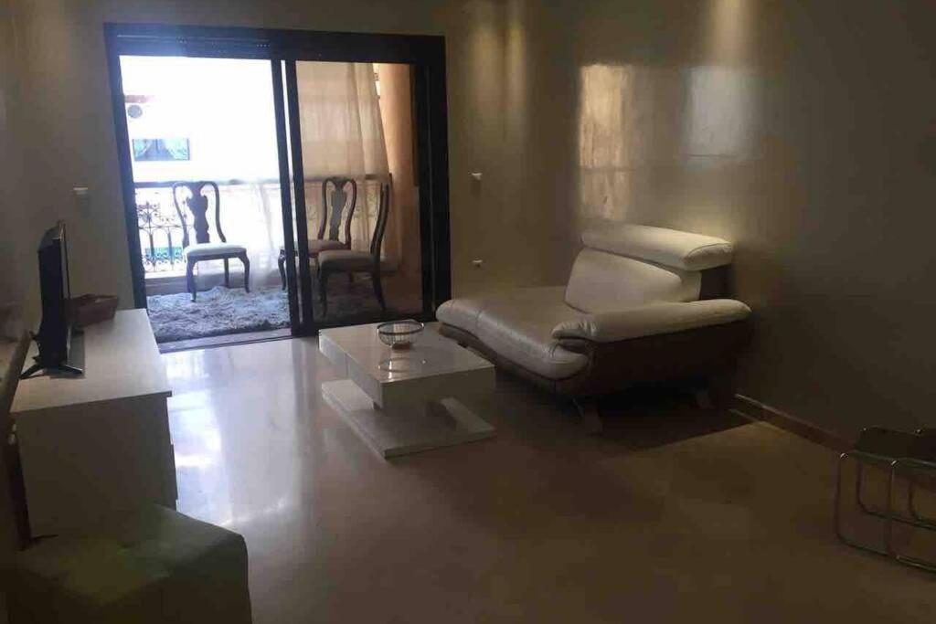 Appartement Tout Confort Avec Possibilite Transport Aeroport Marraquexe Exterior foto