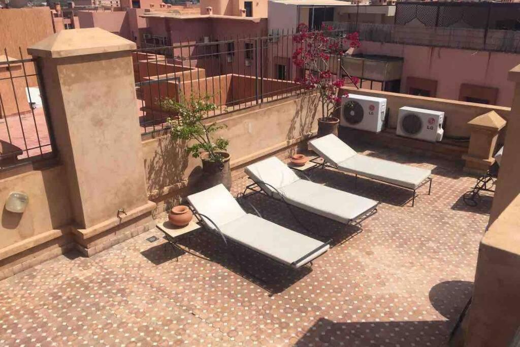 Appartement Tout Confort Avec Possibilite Transport Aeroport Marraquexe Exterior foto