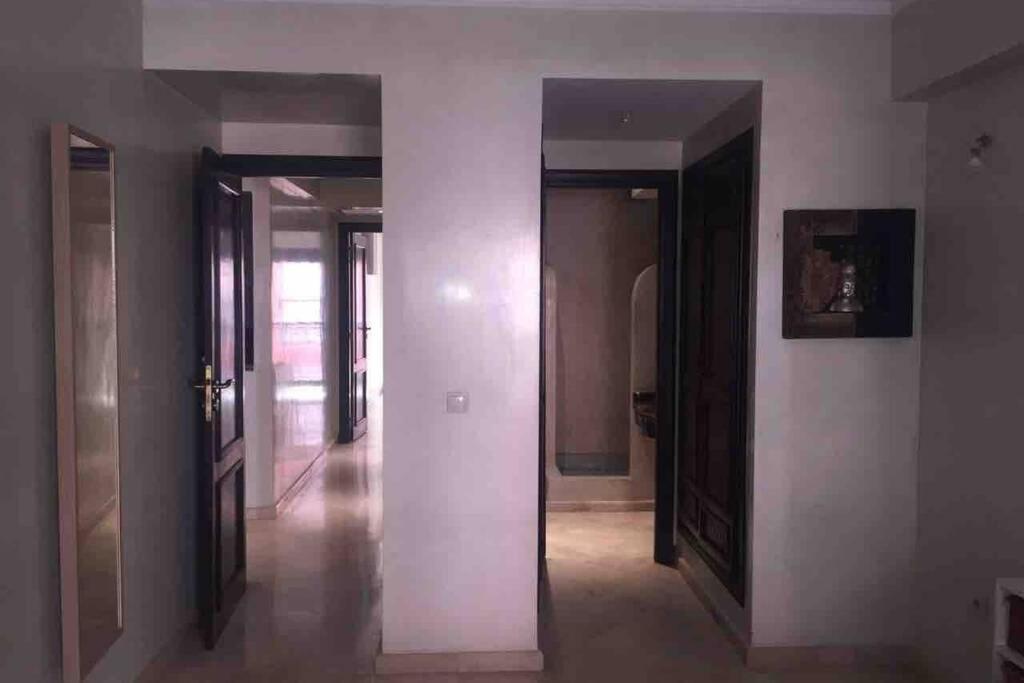 Appartement Tout Confort Avec Possibilite Transport Aeroport Marraquexe Exterior foto